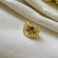 Earcuff martillado